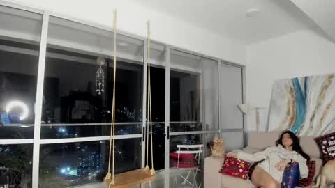 hollyshit_ online show from December 11, 1:05 am