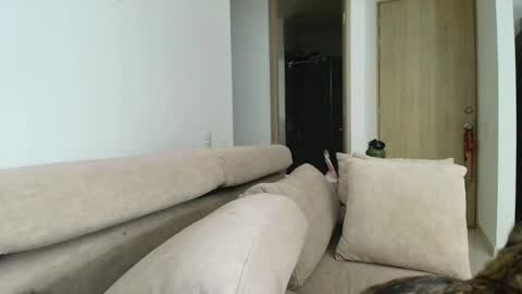 hollyshit_ online show from October 20, 12:44 am