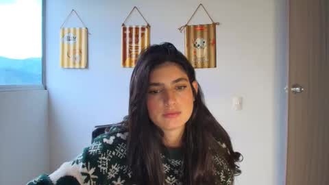 hollyshit_ online show from February 4, 10:58 pm