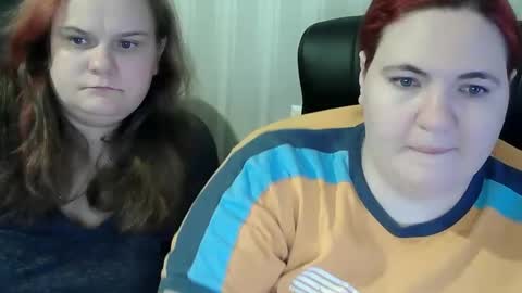 HollyXEva online show from January 15, 6:11 pm