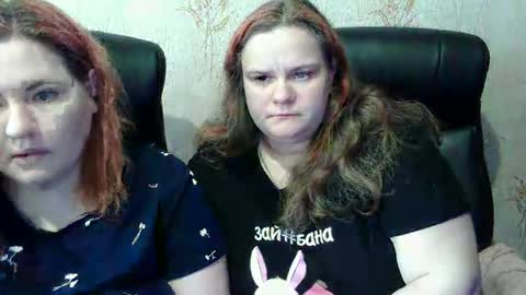 HollyXEva online show from February 13, 7:48 am