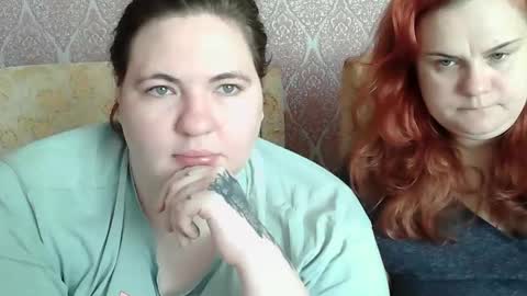 HollyXEva online show from May 3, 8:53 am