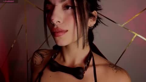 holly online show from January 16, 9:52 pm