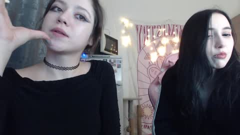 Snapshot of holy420loly chatting on January 16, 7:10 pm Ho Lee Sheet online show from January 16, 7:10 pm