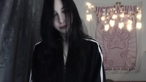 Snapshot of holy420loly chatting on February 14, 8:26 pm Ho Lee Sheet online show from February 14, 8:26 pm