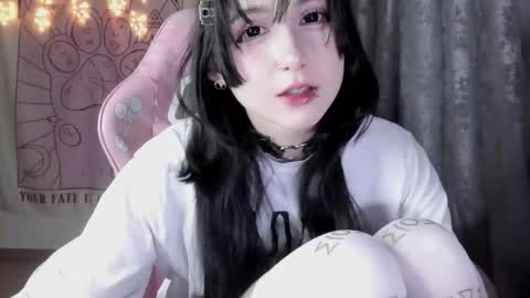 Snapshot of holy420loly chatting on November 10, 6:29 pm Ho Lee Sheet online show from November 10, 6:29 pm