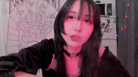 Snapshot of holy420loly chatting on January 16, 5:50 pm Ho Lee Sheet online show from January 16, 5:50 pm