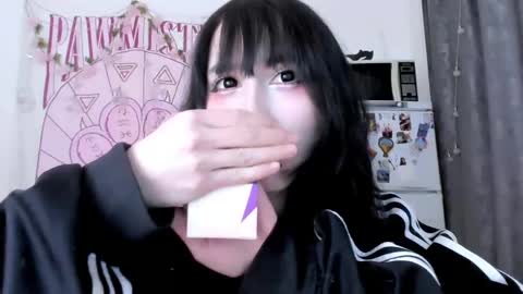Ho Lee Sheet online show from May 24, 2:44 pm