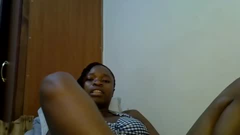 holy_ebony online show from May 11, 2:45 pm