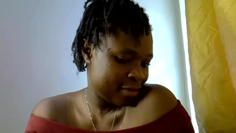 holy_ebony online show from June 12, 12:15 pm