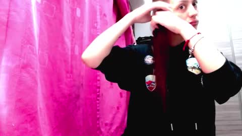 Juli online show from February 18, 2:29 am