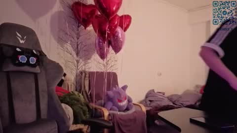 Kviki online show from February 18, 3:13 am