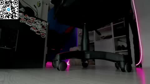 holy_mistresss online show from May 15, 8:21 am