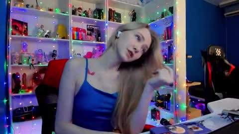 Rumi online show from December 16, 9:25 am