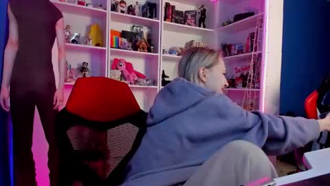 Rumi online show from January 18, 12:09 pm