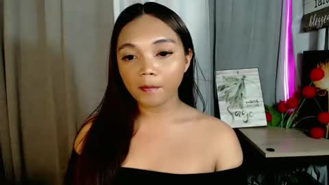 Bella online show from May 14, 10:27 pm