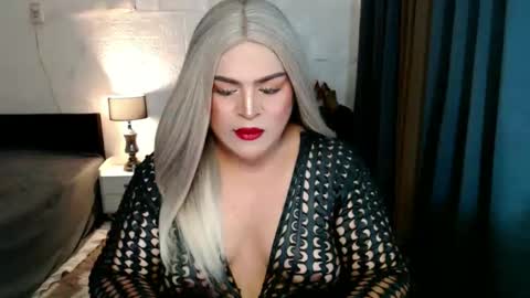 Snapshot of holydeepmistress chatting on September 24, 11:13 am gem online show from September 24, 11:13 am