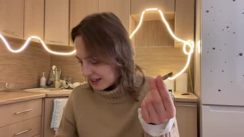 Snapshot of holydori chatting on January 22, 9:21 pm dori not holy get my tg channel with link from description under last photo online show from January 22, 9:21 pm