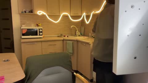 Snapshot of holydori chatting on February 5, 10:22 pm dori not holy get my tg channel with link from description under last photo online show from February 5, 10:22 pm