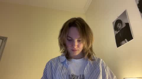 Snapshot of holydori chatting on February 22, 10:18 am dori not holy get my tg channel with link from description under last photo online show from February 22, 10:18 am