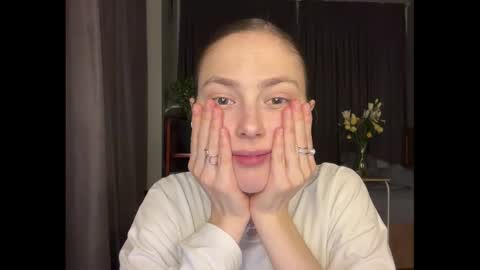 Snapshot of holydori chatting on October 8, 7:44 pm dori not holy get my tg channel with link from description under last photo online show from October 8, 7:44 pm