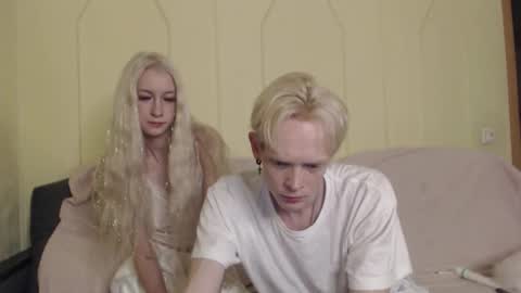 Snapshot of holymary666 chatting on October 27, 7:40 pm holymary666 online show from October 27, 7:40 pm