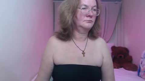 holymilfa online show from May 4, 12:12 pm