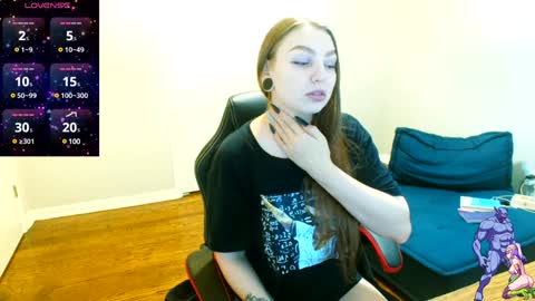 Snapshot of holyweed420 chatting on January 23, 12:14 am Viktoria online show from January 23, 12:14 am