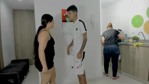 Alicia Adam and Damon online show from February 23, 11:11 am