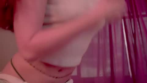 honeeeey_ online show from May 22, 11:10 pm
