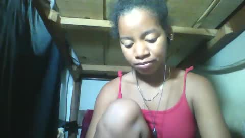 Snapshot of honeria98 chatting on January 12, 8:52 am honeria98 online show from January 12, 8:52 am