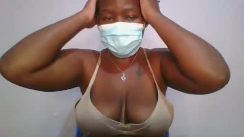 Snapshot of honey_beb chatting on September 17, 8:49 am honey_beb online show from September 17, 8:49 am