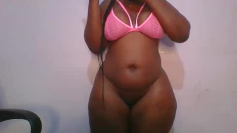 Snapshot of honey_beb chatting on October 31, 4:13 am honey_beb online show from October 31, 4:13 am