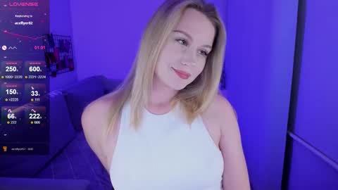 Tammy online show from November 16, 9:53 pm