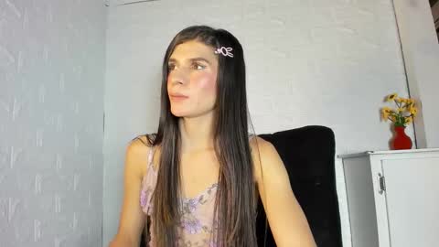 honey_darcy online show from February 20, 6:26 am
