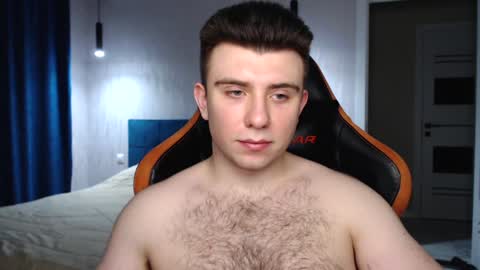 Snapshot of honey_furry chatting on December 27, 1:11 am Wolfy online show from December 27, 1:11 am