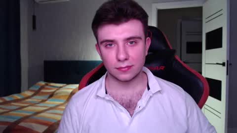 Snapshot of honey_furry chatting on March 10, 4:03 pm Wolfy online show from March 10, 4:03 pm