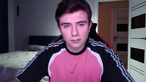 Snapshot of honey_furry chatting on November 25, 12:10 am Wolfy online show from November 25, 12:10 am