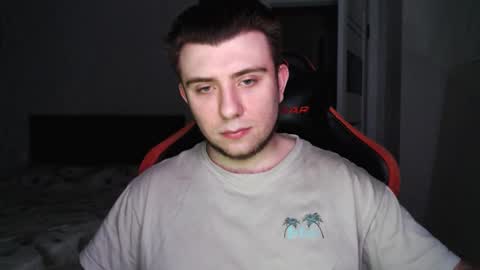 Snapshot of honey_furry chatting on February 8, 4:38 am Wolfy online show from February 8, 4:38 am