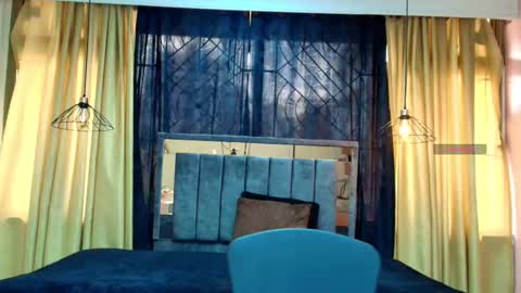 Honey Love online show from October 6, 1:52 pm