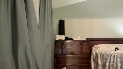 honey_man14 online show from May 11, 4:15 pm
