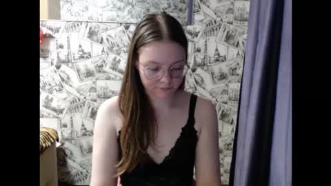 Lina online show from September 10, 2:28 pm