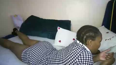 Snapshot of honey_nubia0 chatting on March 8, 8:51 am honey_nubia0 online show from March 8, 8:51 am