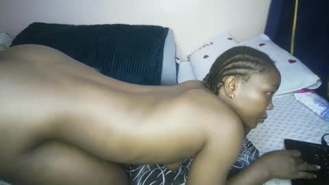 Snapshot of honey_nubia0 chatting on March 21, 9:47 am honey_nubia0 online show from March 21, 9:47 am