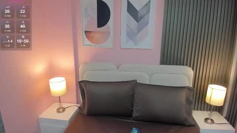 honey_sofii_ online show from September 26, 11:47 am