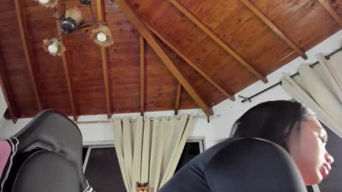 Snapshot of honey_sunshine7 chatting on October 30, 12:56 am Isabella online show from October 30, 12:56 am