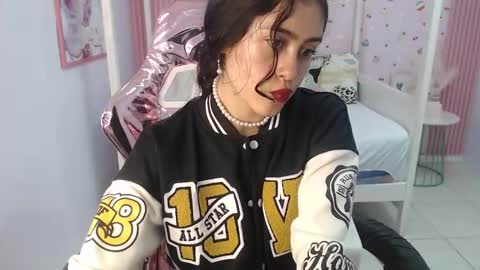 HONEY  online show from December 14, 4:09 pm