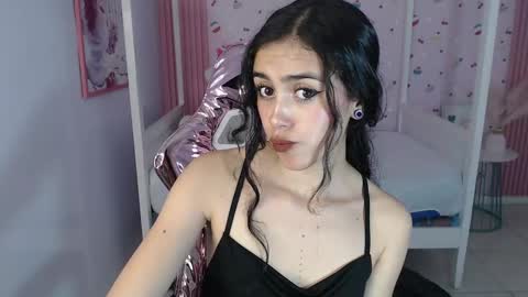 HONEY  online show from December 21, 1:10 pm