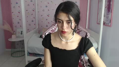 HONEY  online show from January 7, 6:56 pm