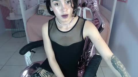 HONEY  online show from January 20, 7:04 pm